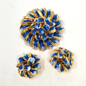 VINTAGE DEMI PARURE JEWELRY SET BROOCH CLIP ON EARRINGS BLUE GOLD WOMEN JEWELRY
